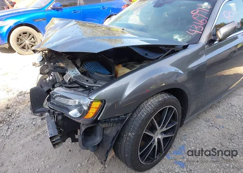 2012 Chrysler 300 S V8 z USA, uszkodzony, nr VIN 2C3CCAJT7CH262105